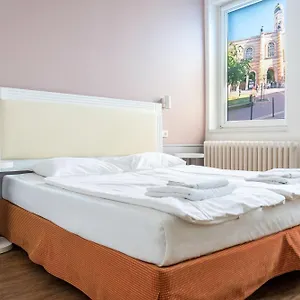 Hotel Metro, Budapest